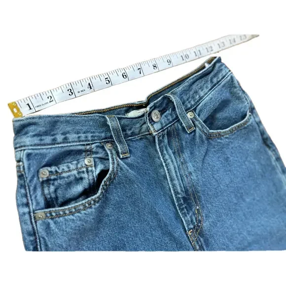 Women’s Levi’s Vintage High Loose Blue Jeans Size 25x31 - Picture 5 of 12